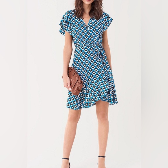 Diane von Furstenberg Avaya Ruffled Crepe Wrap Dress- Size M - Picture 10 of 11